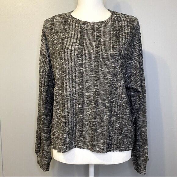 Forever 21 Black & Gray Textured Sweater - Picture 1 of 9